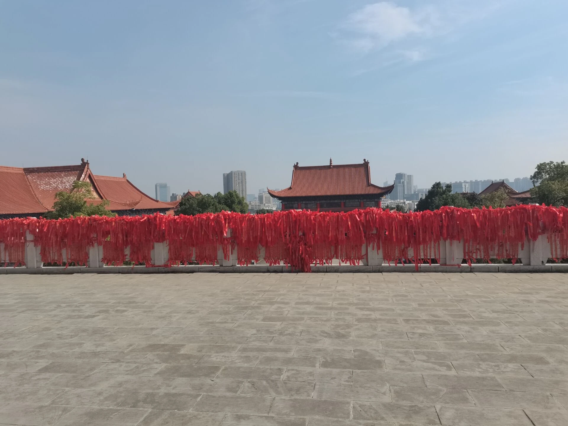 宝殿之上